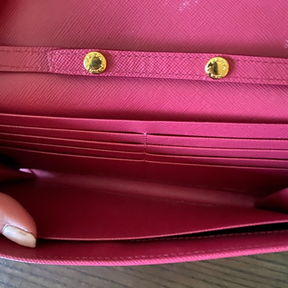 Authentic Prada saffiano crossbody WOC - Picture 4 of 12